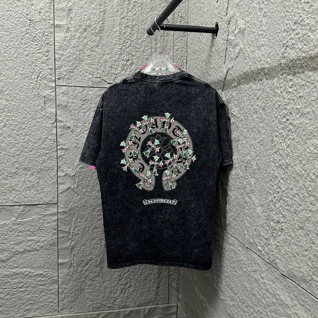 🅿️180 CH* Crow Heart* 2025 spring and summer new style Snowflake distressed washed retro round neck short sleeves Chest and front logo Cross horseshoe print Customized fabric Short-sleeved T-shirt Unisex Size: S M L XL XXL Color: Snowflake Black Snowflake Gray Snowflake Pink Snowflake Blue